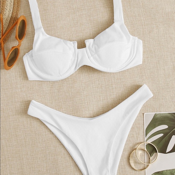 NWT White bikini set!! Never worn - Picture 1 of 4